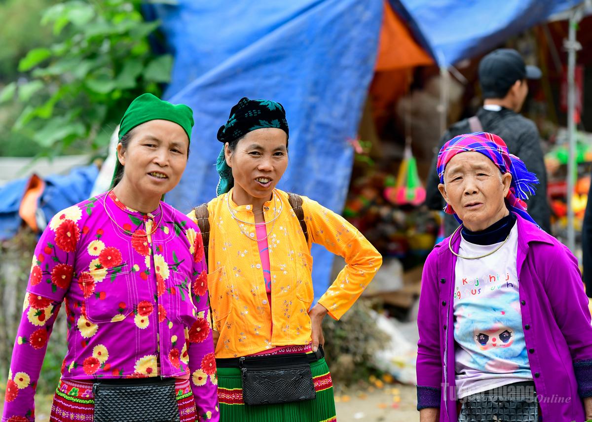 Chợ tình Khâu Vai, bản tình ca giữa miền đá xám