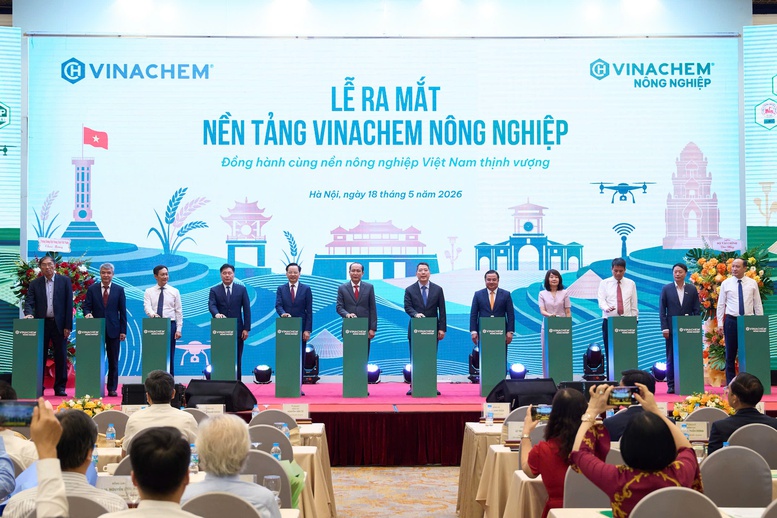 Gần 26.000 đơn hàng được giao qua VinachemMart- Ảnh 2.