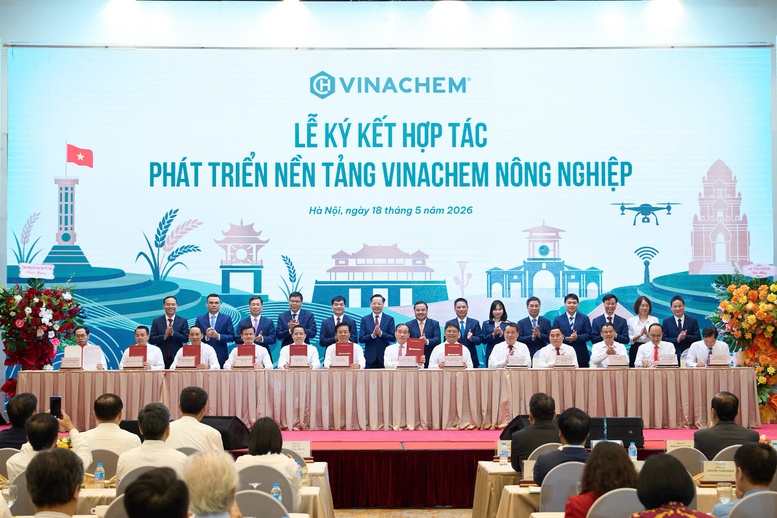 Gần 26.000 đơn hàng được giao qua VinachemMart- Ảnh 3.