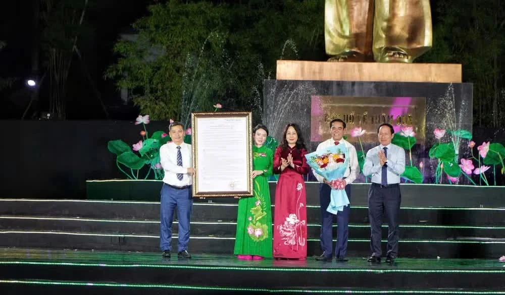Le ministère de la Culture, des Sports et du Tourisme a annoncé la décision reconnaissant la zone touristique nationale de Kim Lien.
