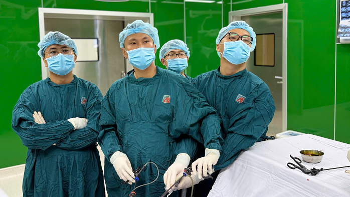 Đau lưng coi chừng ung thư thận giai đoạn sớm- Ảnh 1.