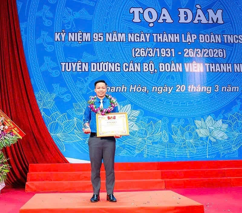 An energetic and enthusiastic Youth Union official.