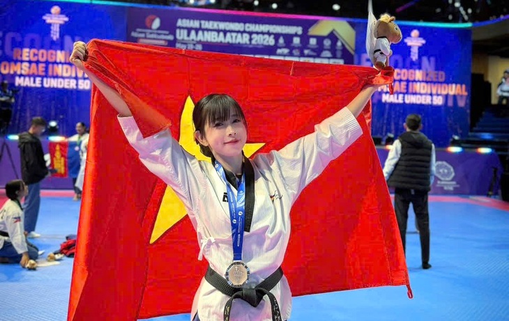 Vietnamesisches Taekwondo-Team gewinnt 2 asiatische Goldmedaillen - Foto 1.