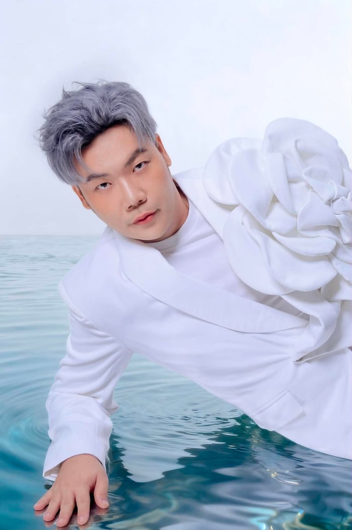 Ca sĩ Quốc Đại phát hành 2 phiên bản MV phát hành 2 phiên bản MV "Câu vọng cổ tìm vợ" - Ảnh 2.