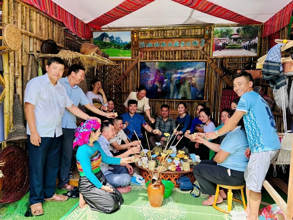 Bế mạc Liên hoan Văn hóa truyền thống các dân tộc thiểu số tỉnh Thanh Hóa