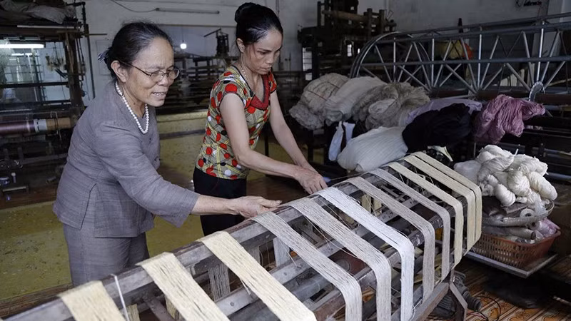 Individual business owners converting to enterprises helps expand their scale and increase credibility with partners. Photo | ANH QUAN