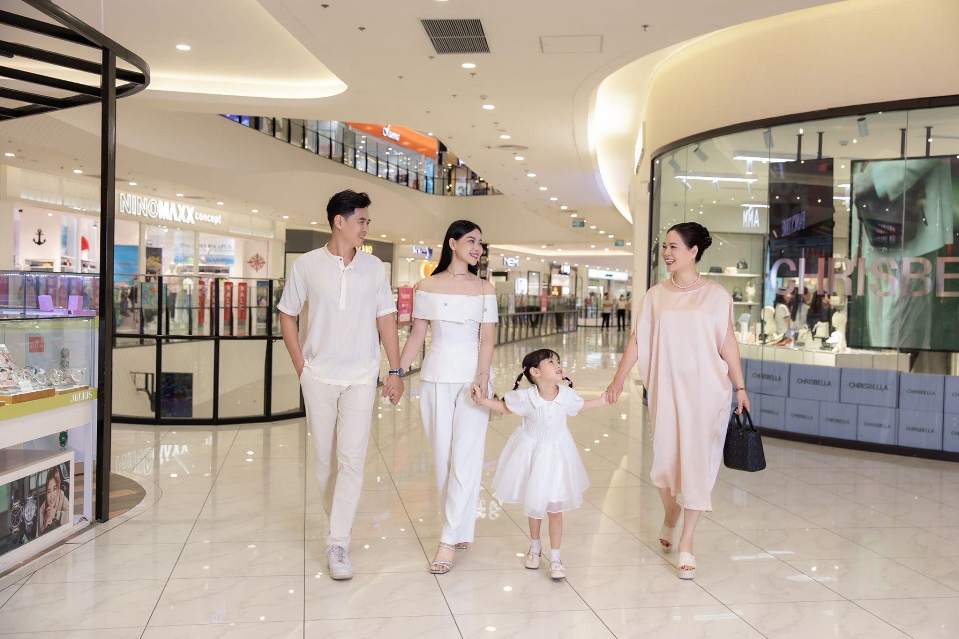AEON MALL 5.jpg