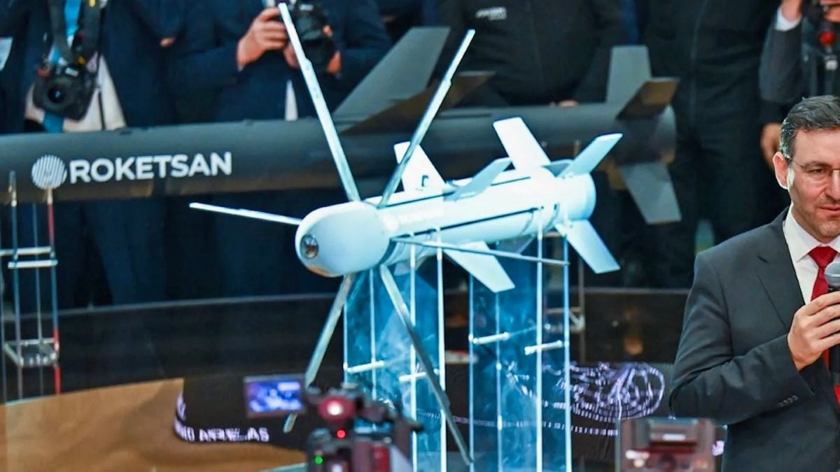 Nester 2 knife net missile.jpg