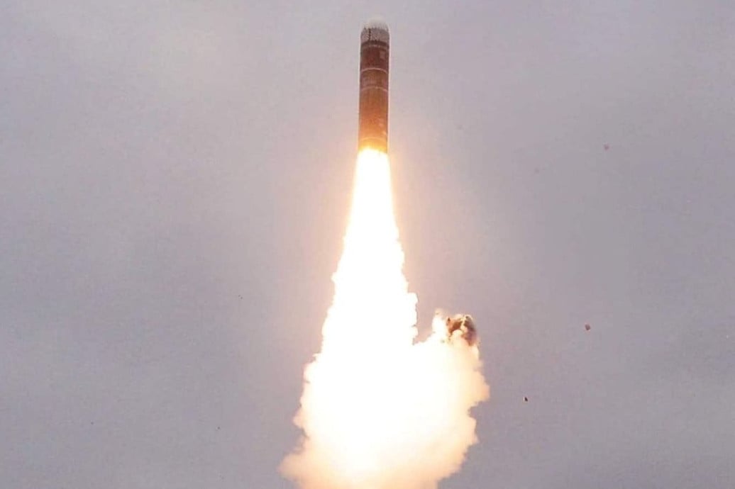 Raketa KN-26 s doletem 2 500 km je „skrytým zabijákem“, který neutralizuje jakýkoli preventivní úder.