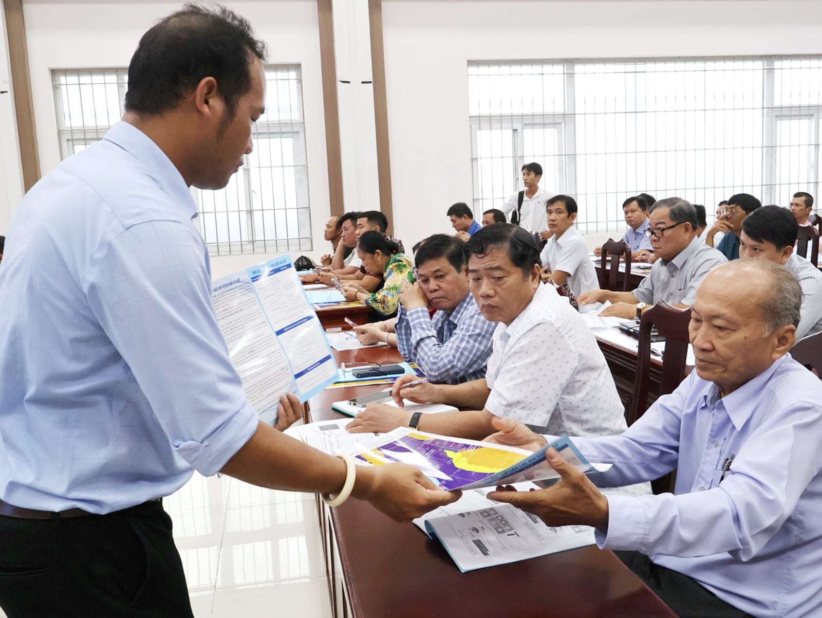 Tập huấn chống khai thác IUU đến ngư dân An Giang