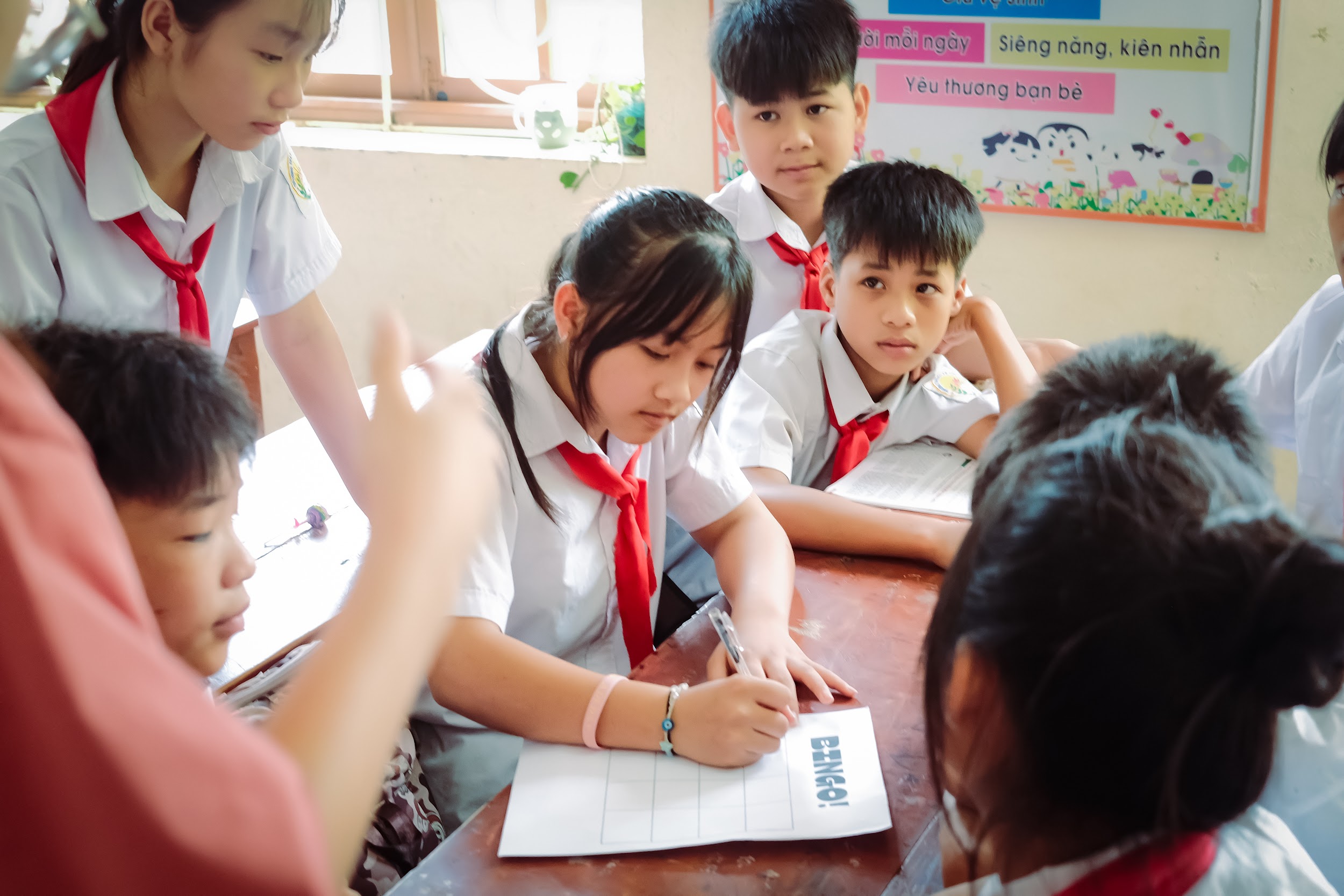 Hạ khúc Thanh Ngân - Tủ sách cho em, lan tỏa tri thức và yêu thương- Ảnh 2.
