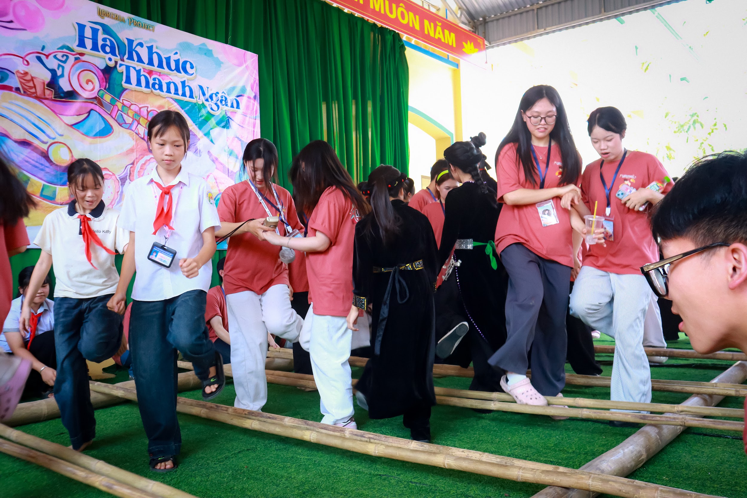 Hạ khúc Thanh Ngân - Tủ sách cho em, lan tỏa tri thức và yêu thương- Ảnh 3.
