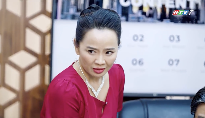 Trò đùa huyết thống: Bà Hồng và tham vọng chiếm đoạt tất cả - Ảnh 5.
