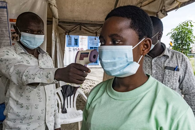 Giám đốc WHO lo ngại dịch Ebola có thể lan rộng- Ảnh 1.