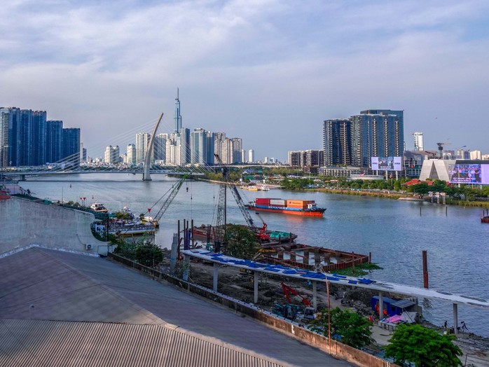 Khơi dòng vốn công để TP HCM cất cánh - Ảnh 1.