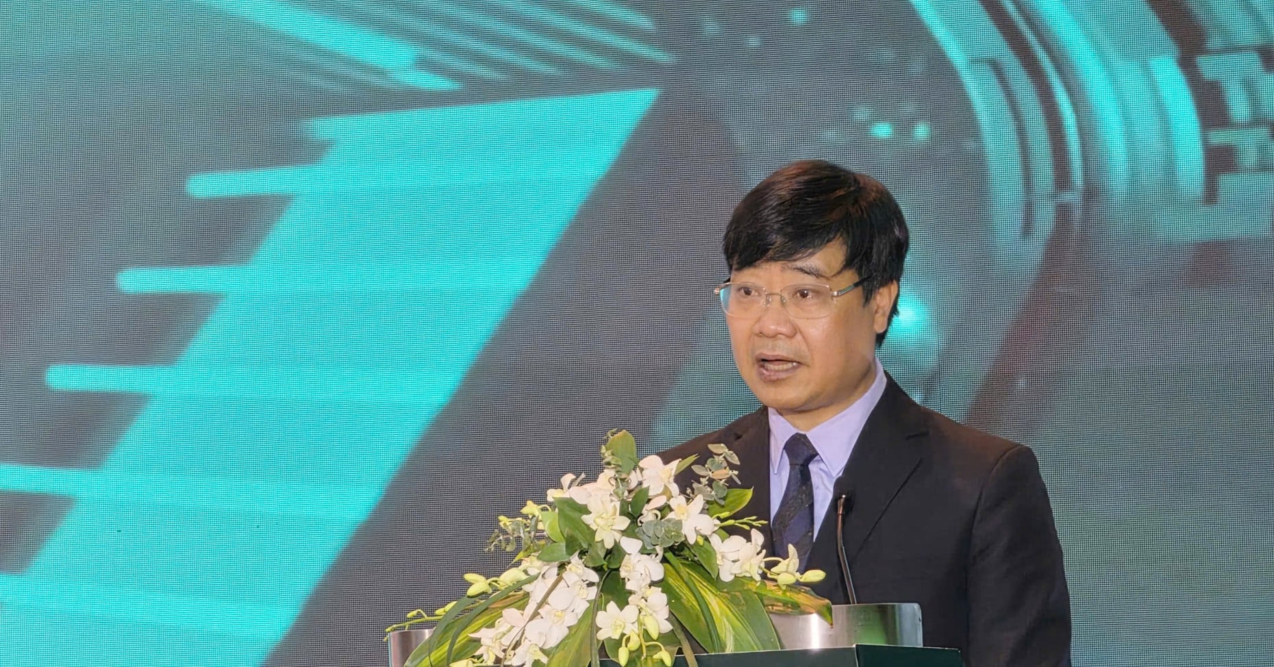 양자역학 시대와 인공지능 시대에 디지털 미래를 보호하는 것은 중요한 화두입니다.