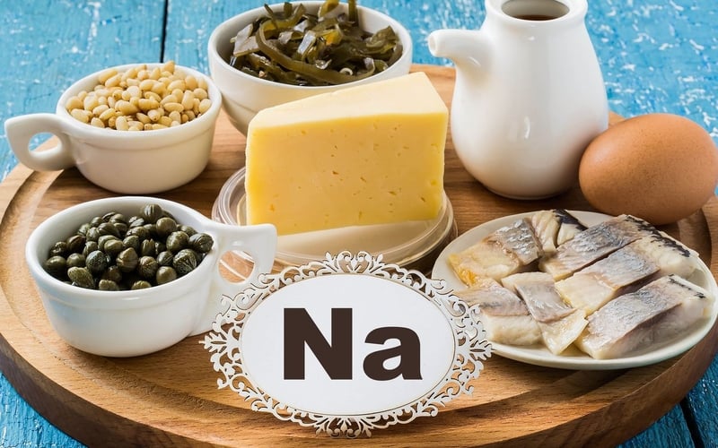 چگونه از سلامت کلیه خود در طول زمان محافظت کنید - تصویر ۲. 6 nhóm thực phẩm có thể gây sỏi thận nếu ăn nhiều