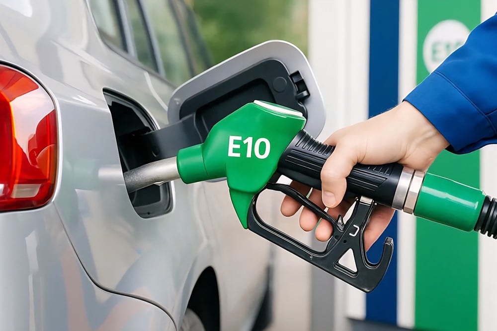 Có nhất thiết phải súc rửa bình xăng trước khi sử dụng xăng E10? - ảnh 1