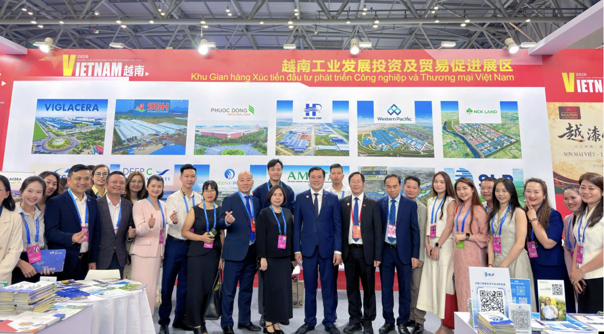 Het bevorderen van de economische en handelsamenwerking tussen Vietnam en Chongqing tijdens de 8e We