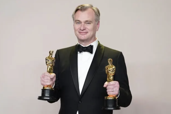 'Quái kiệt của điện ảnh Hollywood' Christopher Nolan tiết lộ lý do không dùng smartphone và email - Ảnh 1.