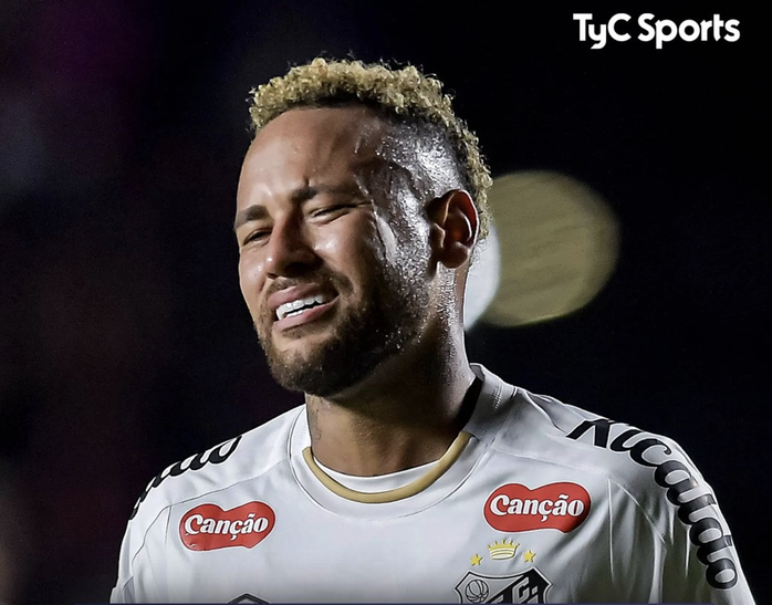 Neymar chấn thương, tuyển Brazil quay xe? - Ảnh 1.