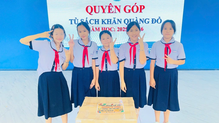 Tủ sách Khăn Quàng Đỏ - Ảnh 3.