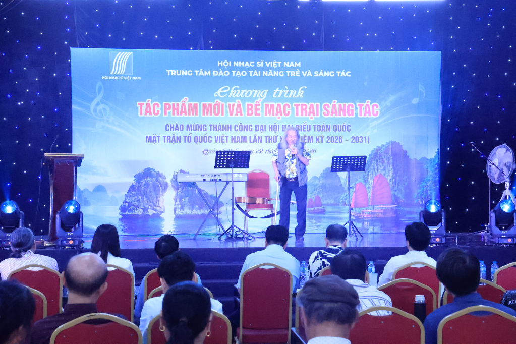 Quang cảnh chương trình bế mạc.