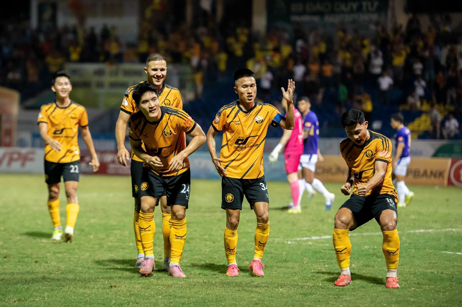 CAHN contre Dong A Thanh Hoa : Le défi ultime au stade Hang Day