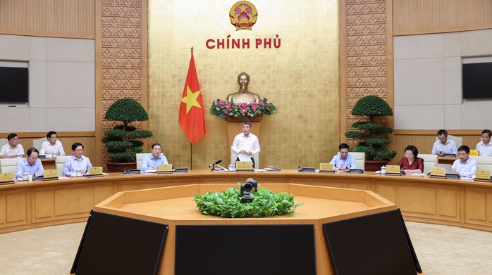 Thủ tướng phân công nhiệm vụ mới cho 6 Phó Thủ tướng - Ảnh 1.