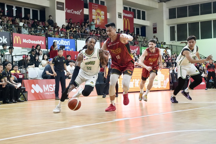Saigon Heat đại thắng ngày ra quân VBA 2026 - Ảnh 1.