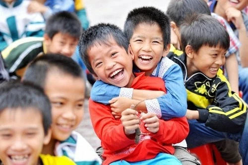 Bảo vệ trẻ em trước nguy cơ bạo lực trong môi trường số hiện nay Bảo vệ trẻ em trước nguy cơ bạo lực trong môi trường số hiện nay