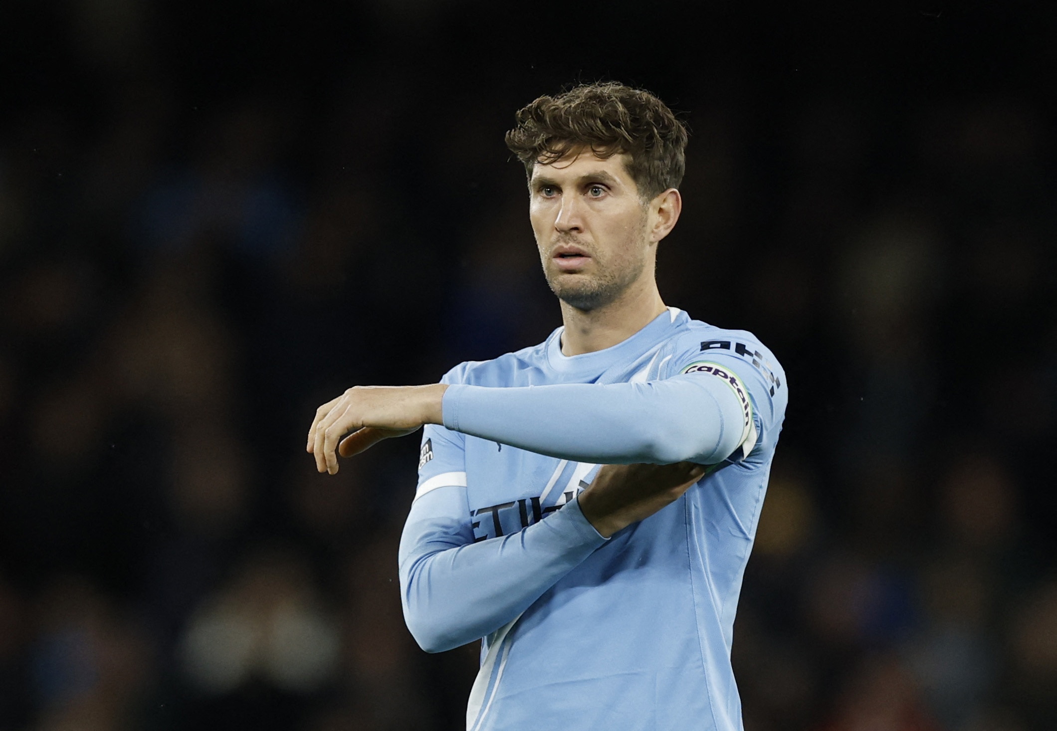 รูปที่ 1 ของจอห์น สโตน John Stones anh 1