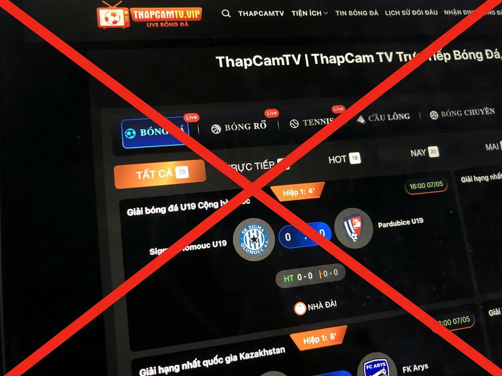Policie právě zrušila nelegální sportovní streamovací web Xôi Lạc TV. Foto: THU HÀ