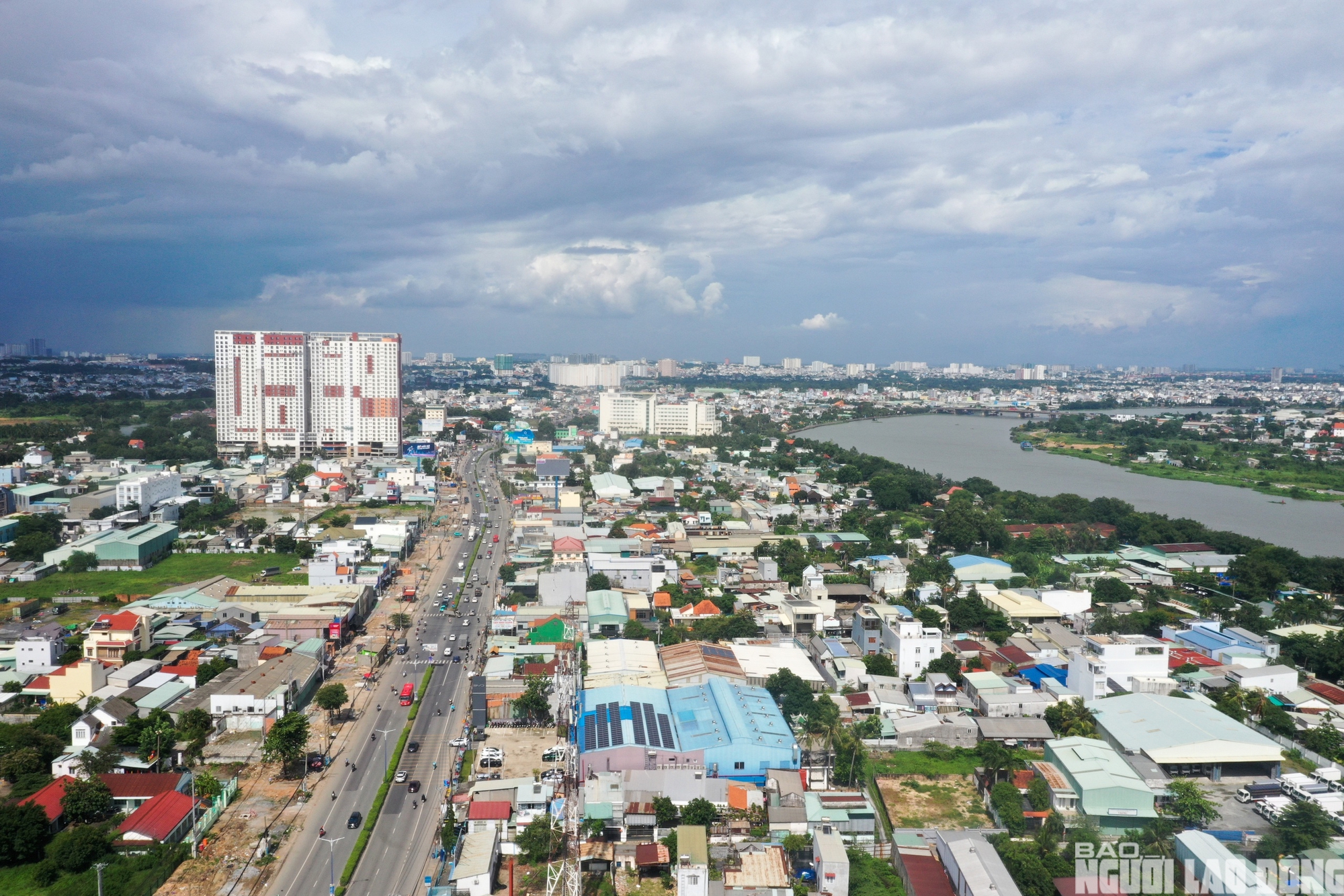 Ho Chi Minh City przyspiesza ukończenie drogi krajowej nr 13 i strumienia Cai Stream do 2026 r. – zdjęcie 9. TPHCM tăng tốc hoàn thành Quốc lộ 13 và suối Cái trong năm 2026 - Ảnh 9.