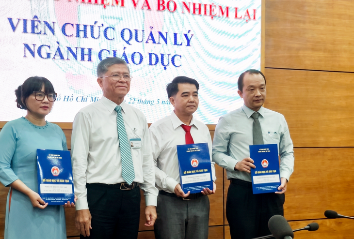 TP.HCM bổ nhiệm hiệu trưởng 3 trường THPT mới thành lập - Ảnh 1.