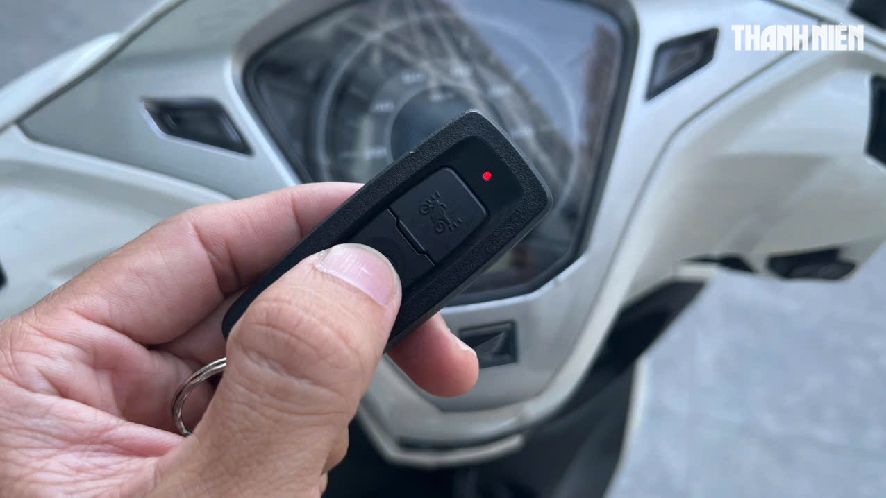 Cách nhận biết chìa khóa thông minh smartkey xe máy sắp hết pin - Ảnh 3.