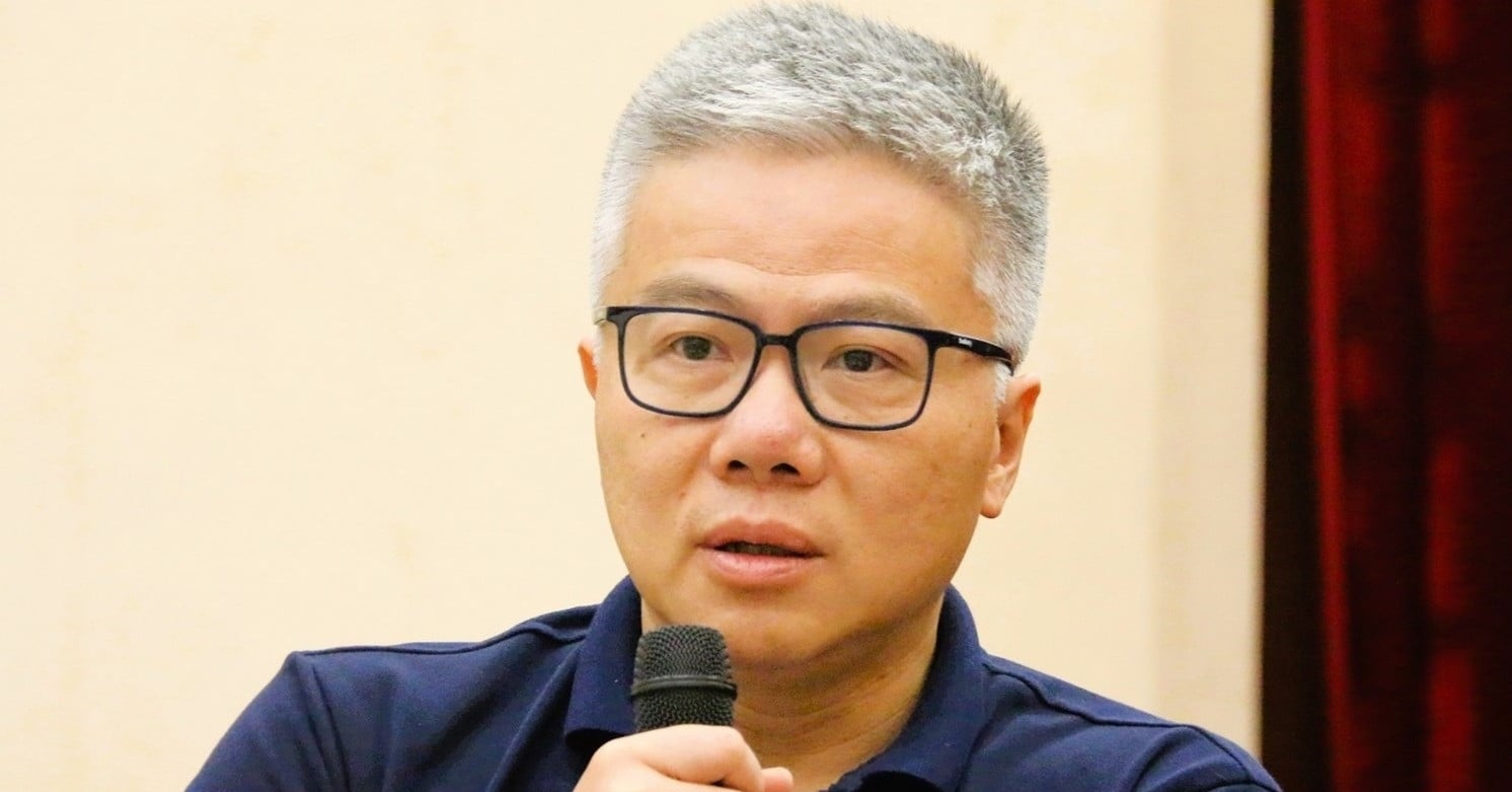 응오 바오 차우 교수: 인공지능을 남용하면 숙제가 본래의 의미를 많이 잃게 될 것이다.