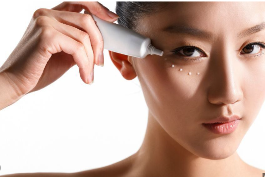 Các bước skincare cách nhau bao nhiêu phút là "chuẩn" nhất cho da? - Ảnh 3.
