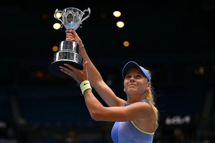 Ksenia Efremova representa a França, país anfitrião, na primeira rodada.