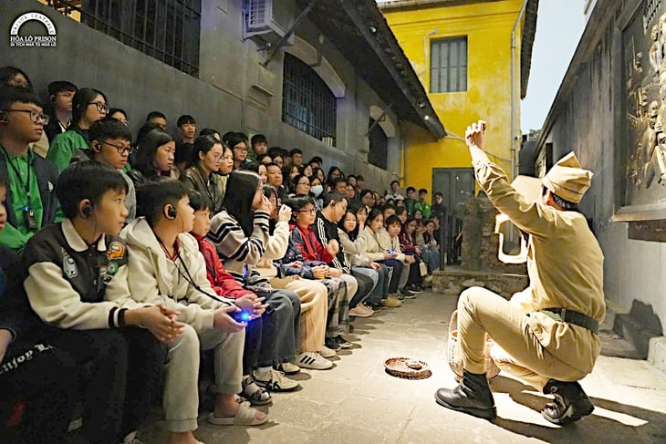 Vé máy bay 'ngốn' cả chục triệu đồng, tour hè linh hoạt chiều khách - Ảnh 3.