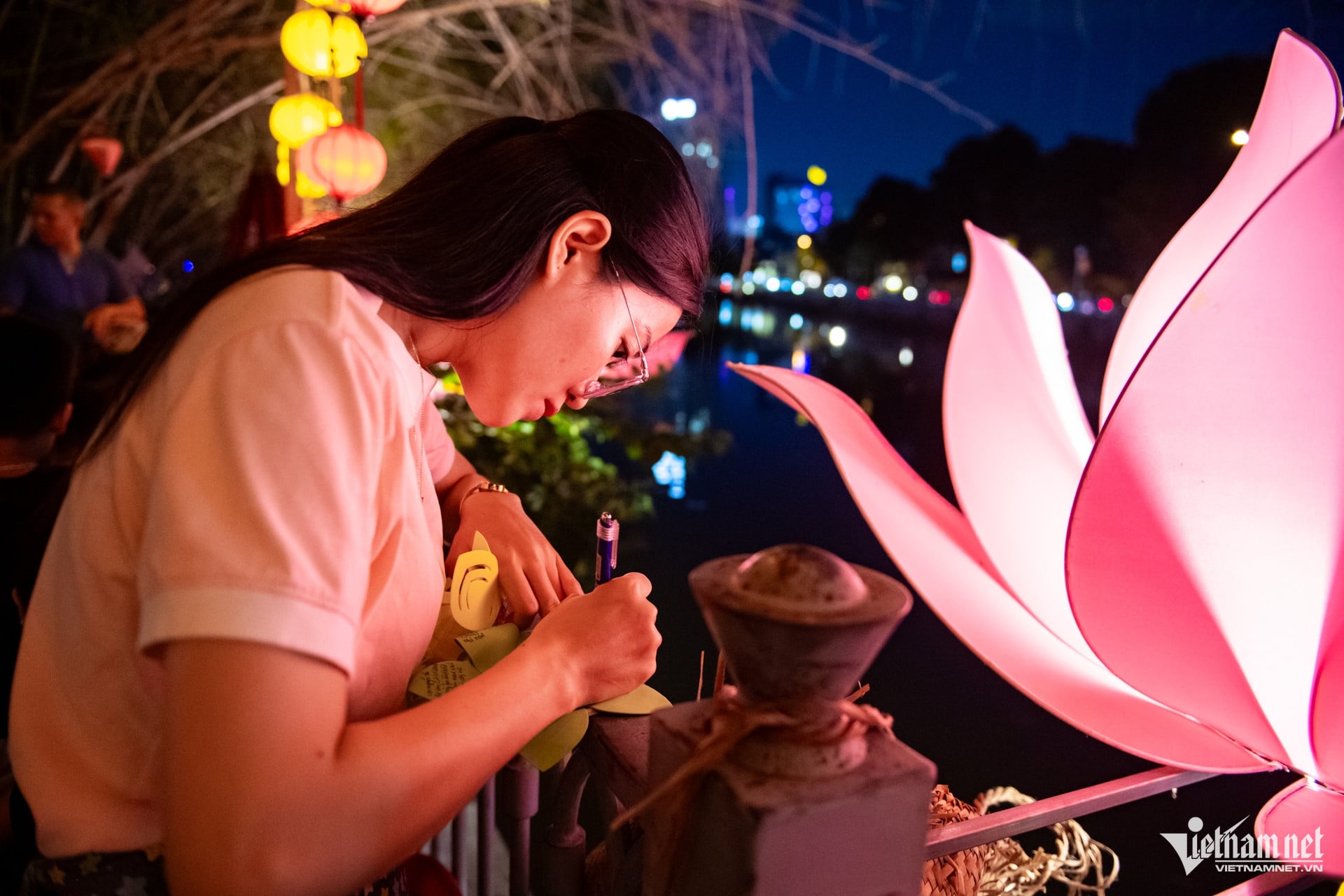 W-phật giáo, phật đản TPHCM   Nguyễn Huế 17.jpg