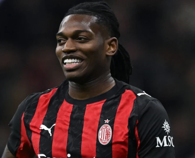 Rafael Leao lọt vào tầm ngắm của Manchester United cho kỳ chuyển nhượng tới.