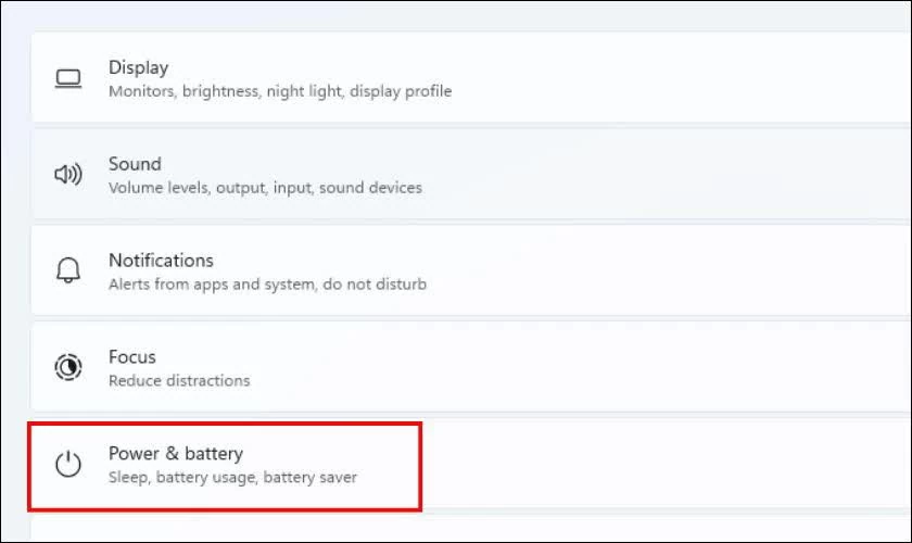 Chọn tiếp Power & battery để vào phần quản lý nguồn điện.