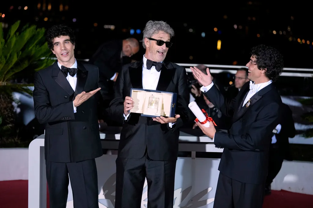 Le film 'Fjord' remporte la Palme d'Or 2026 - Photo 4. Phim 'Fjord' thắng giải Cành cọ vàng 2026- Ảnh 4.