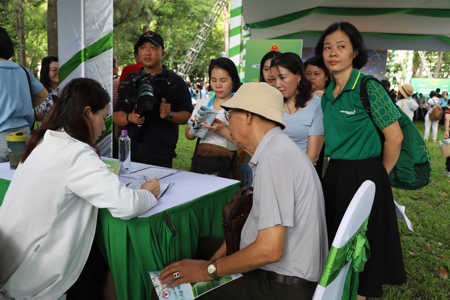 6º Dia da Nutrição Comunitária do Vietnã: Aproximando estilos de vida saudáveis das pessoas - Foto 5. Ngày Dinh dưỡng cộng đồng Việt Nam lần thứ 6: Đưa lối sống lành mạnh đến gần hơn với người dân- Ảnh 5.