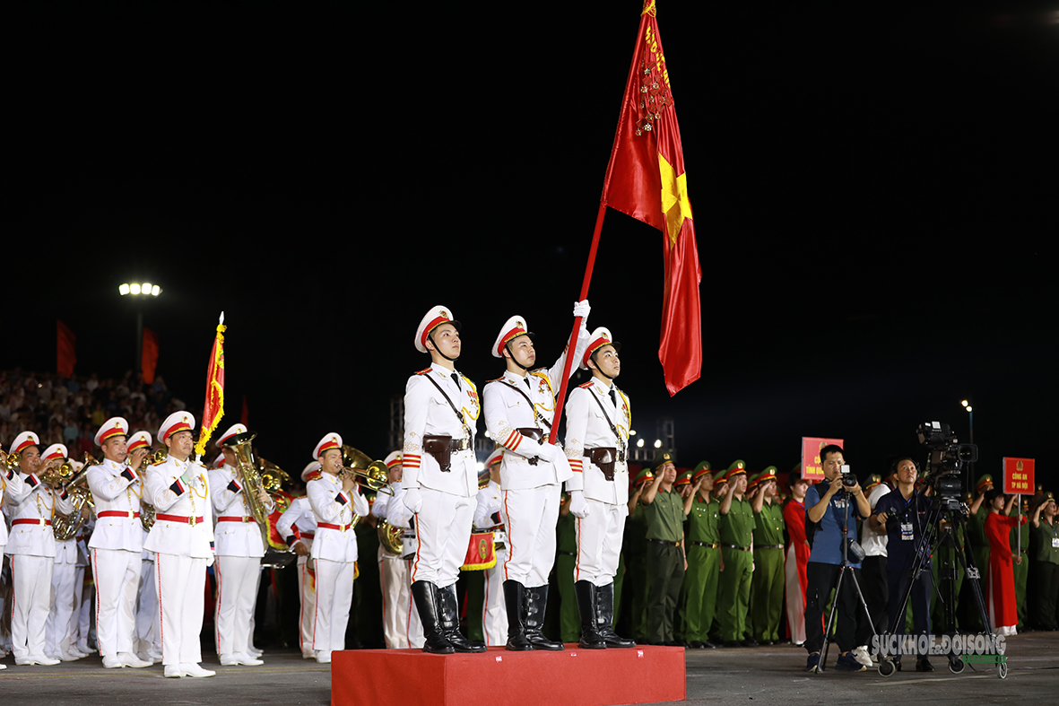 Nữ chiến sĩ Công an Nhân dân tỏa sáng ở Quảng Ninh- Ảnh 2.