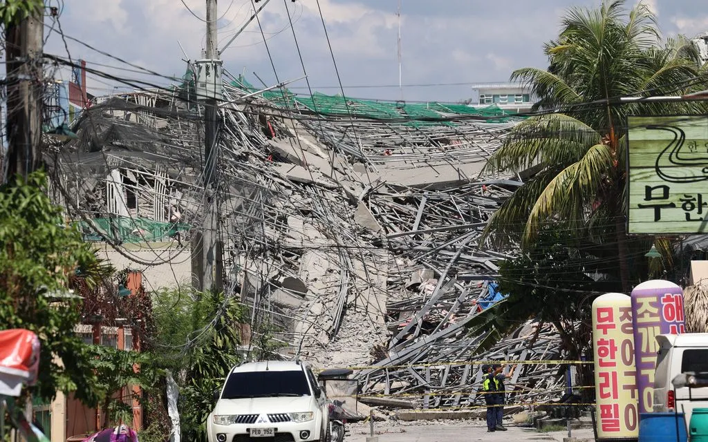 Khu vực tòa nhà bị sập ở Angeles, Philippines, ngày 24/5/2026. (Ảnh: AP)