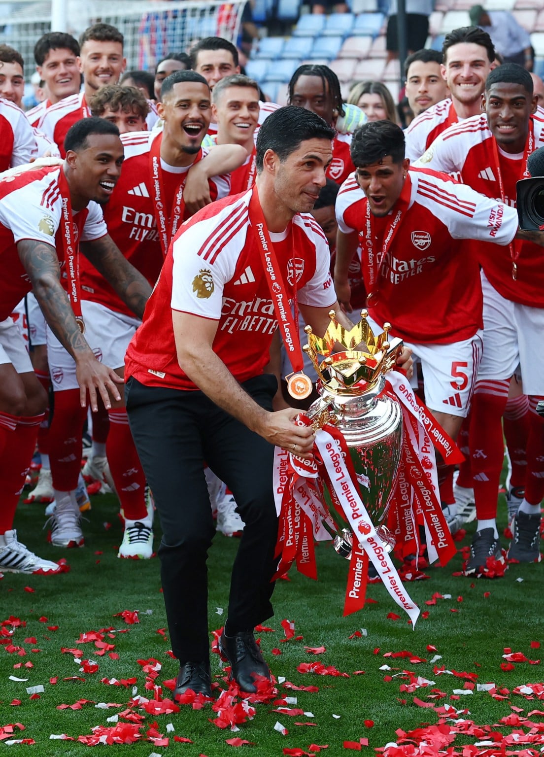 www_thesun_co_uk mikel arteta manager arsenal celebrates 1083628354_31d259 (1).jpg