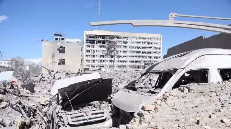 נזק בעקבות תקיפות אוויריות אמריקאיות וישראליות בטהרן, איראן. (צילום: THX/VNA)