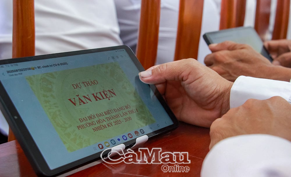 Phường Hoà Thành là địa phương đầu tiên của tỉnh Cà Mau tổ chức Đại hội Đại biểu Đảng bộ nhiệm kỳ 2025-2030 không sử dụng tài liệu giấy.